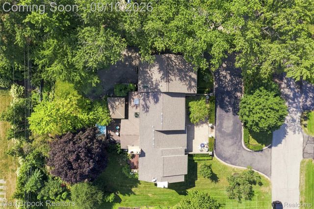 3845 Shellmarr Lane, Bloomfield Charter Township, MI 48302