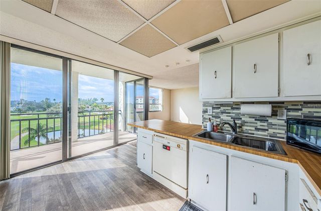 6210 SUN BOULEVARD 408, St Petersburg, FL 33715