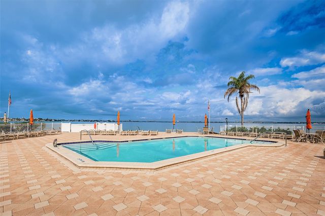 6210 SUN BOULEVARD 408, St Petersburg, FL 33715