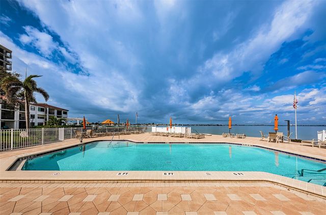 6210 SUN BOULEVARD 408, St Petersburg, FL 33715