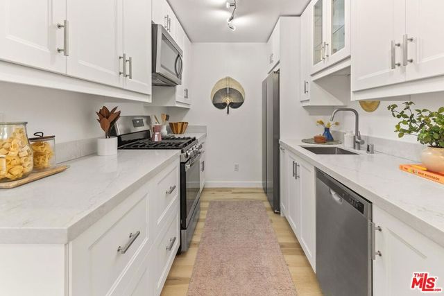 3325 Bagley Avenue 105, Los Angeles, CA 90034