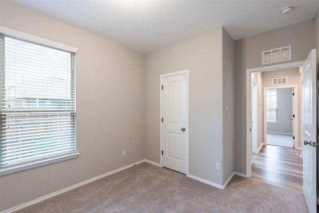 320 Cyril DR, Hutto, TX 78634