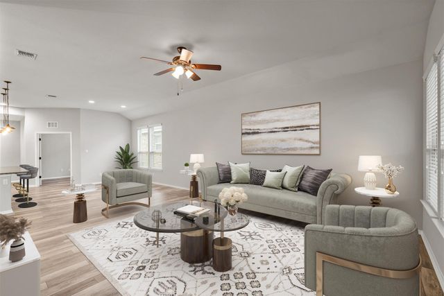 320 Cyril DR, Hutto, TX 78634