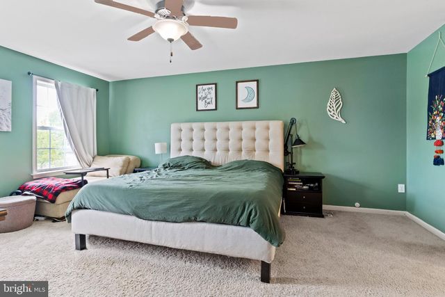 245 SPRING MEADOWS RD, Manchester, PA 17345