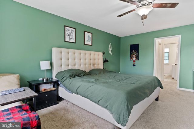 245 SPRING MEADOWS RD, Manchester, PA 17345