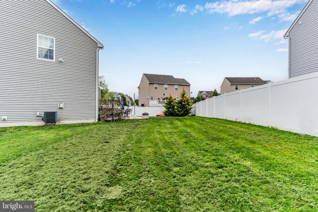 245 SPRING MEADOWS RD, Manchester, PA 17345