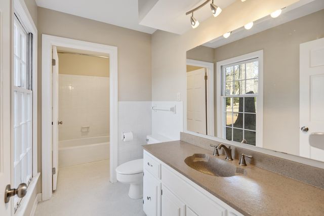 2072 KIRBY RD, Memphis, TN 38119