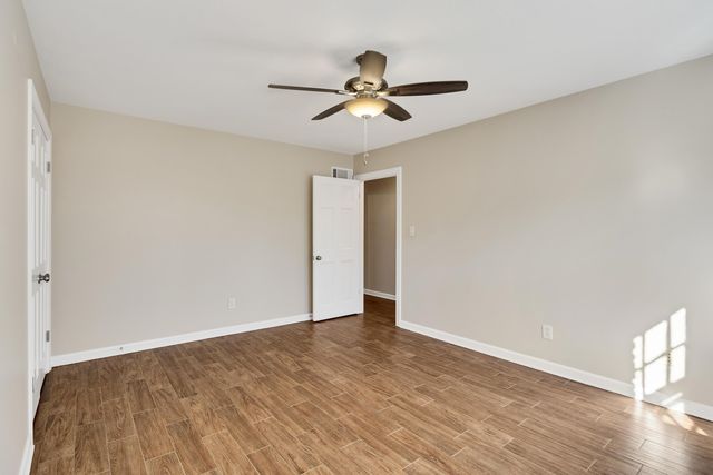 2072 KIRBY RD, Memphis, TN 38119