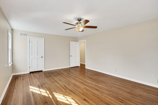 2072 KIRBY RD, Memphis, TN 38119