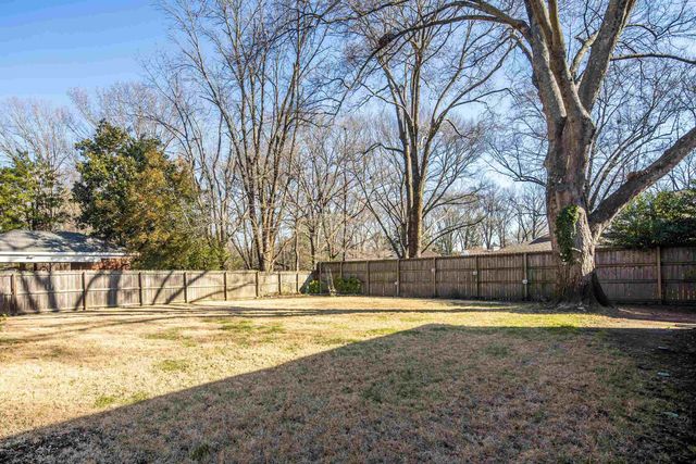 2072 KIRBY RD, Memphis, TN 38119