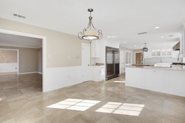 2072 KIRBY RD, Memphis, TN 38119