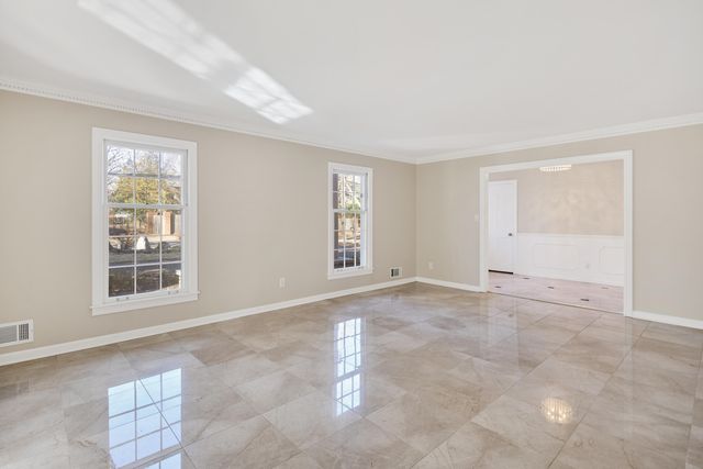 2072 KIRBY RD, Memphis, TN 38119