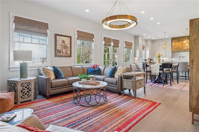 204 N Esplanade, Alpharetta, GA 30009
