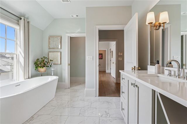 204 N Esplanade, Alpharetta, GA 30009