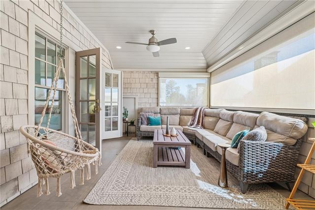 204 N Esplanade, Alpharetta, GA 30009