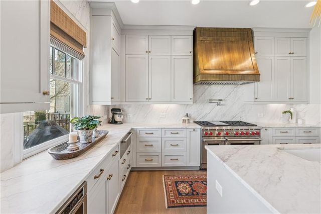204 N Esplanade, Alpharetta, GA 30009