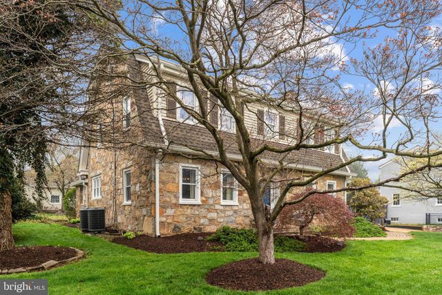 700 W WASHINGTON ST, Middleburg, VA 20117