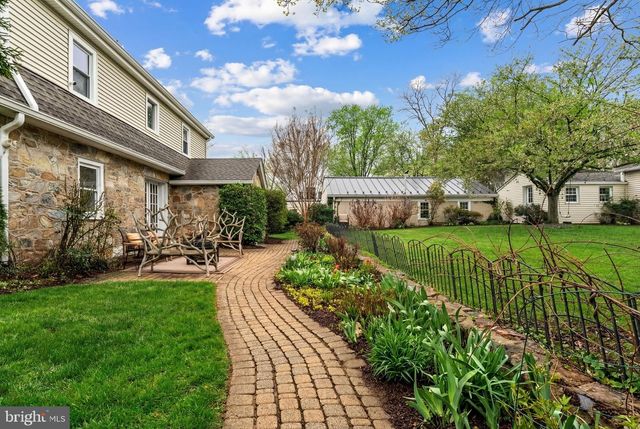 700 W WASHINGTON ST, Middleburg, VA 20117