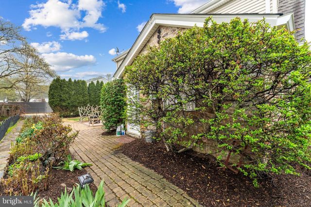 700 W WASHINGTON ST, Middleburg, VA 20117