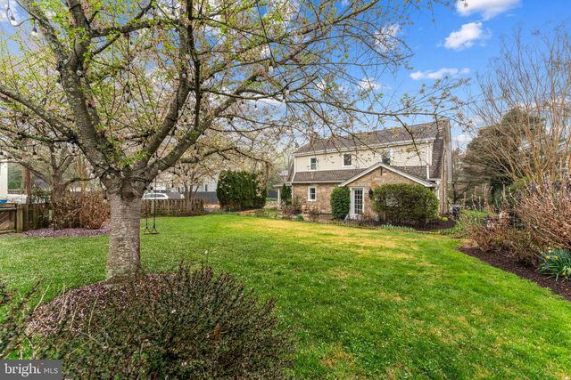 700 W WASHINGTON ST, Middleburg, VA 20117