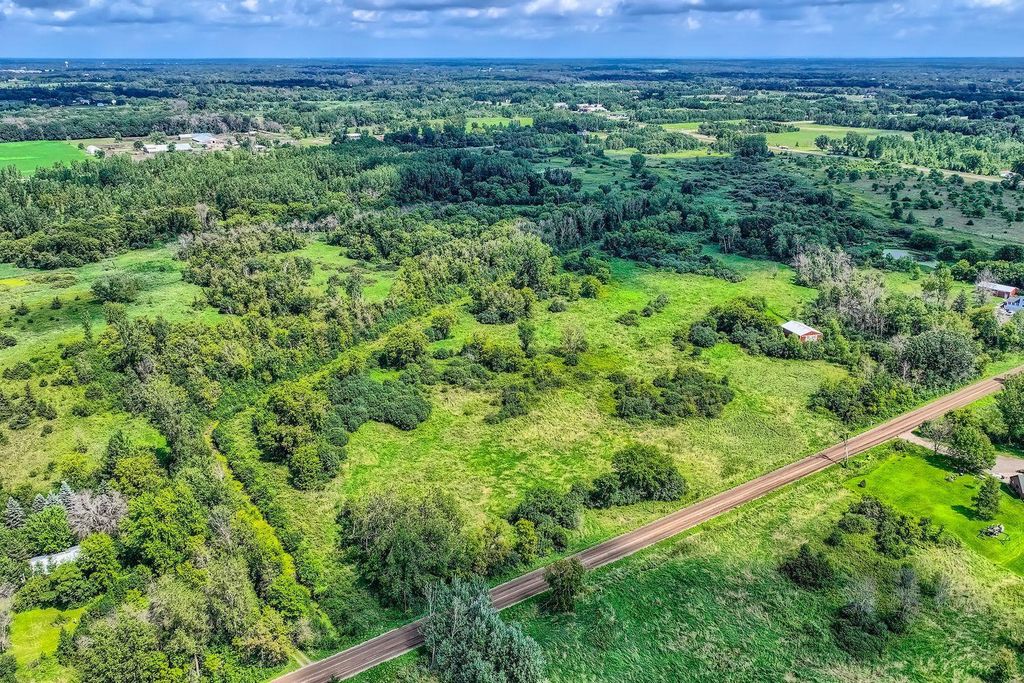 xxxx 165th St N, Hugo, MN 55038