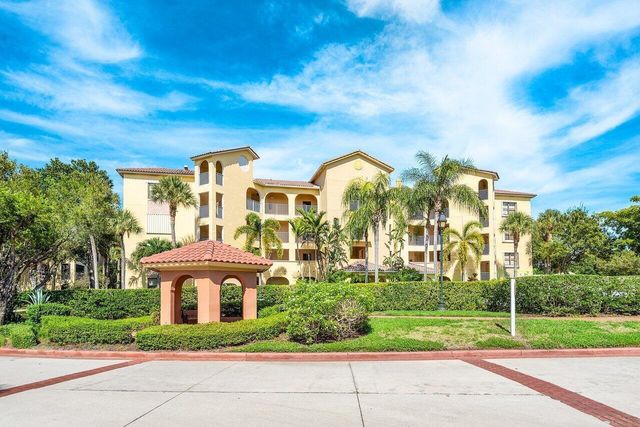 300 Uno Lago Drive 304, Juno Beach, FL 33408