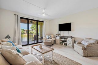 300 Uno Lago Drive 304, Juno Beach, FL 33408
