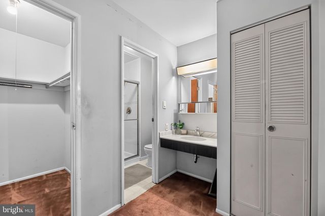 218 DEERPARK CT, Marlton, NJ 08053