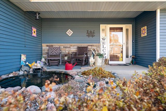 W7579 Castle Heights DRIVE, Holmen, WI 54636