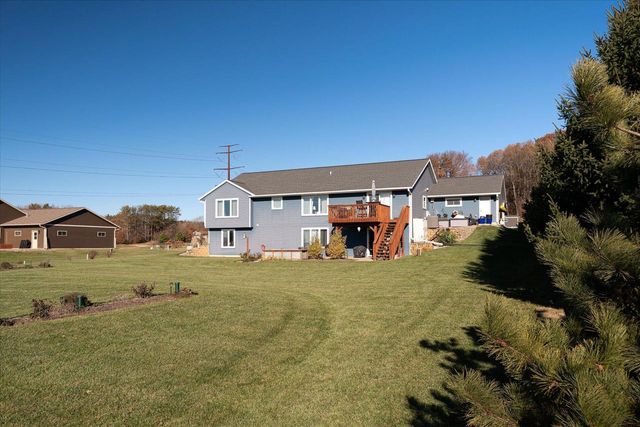 W7579 Castle Heights DRIVE, Holmen, WI 54636