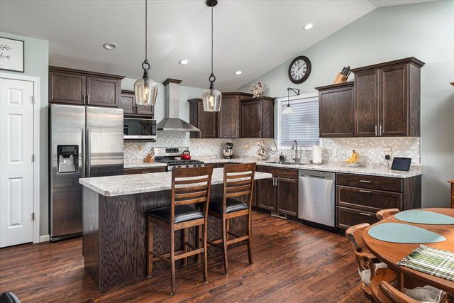 W7579 Castle Heights DRIVE, Holmen, WI 54636