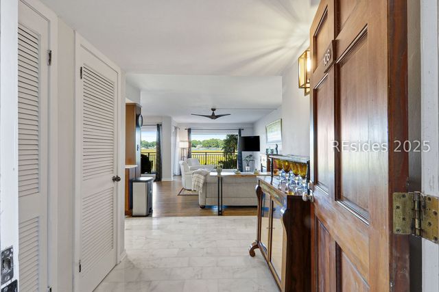 70 Paddle Boat Ln Apt 108D, Hilton Head Island, SC 29928