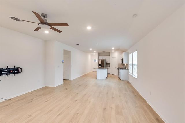 2921 Owl Head DR, Leander, TX 78641