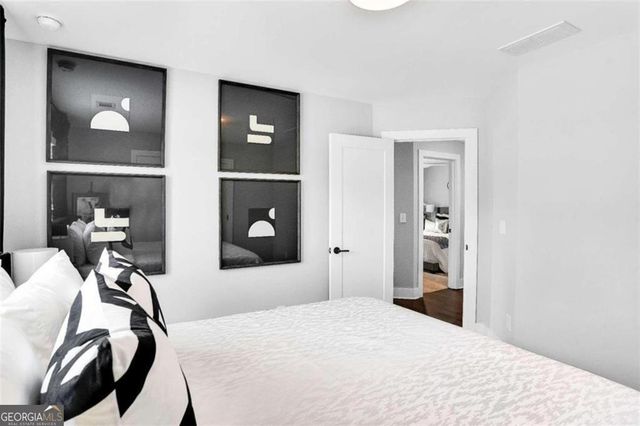 510 Oak Drive, Hapeville, GA 30354