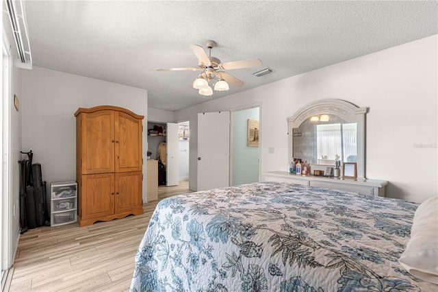 10989 SW 86TH AVENUE, Ocala, FL 34481