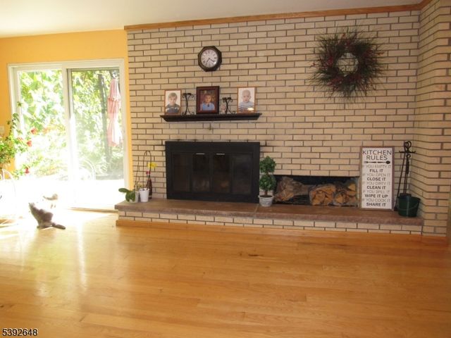 52 Chopin Dr, Wayne Twp., NJ 07470