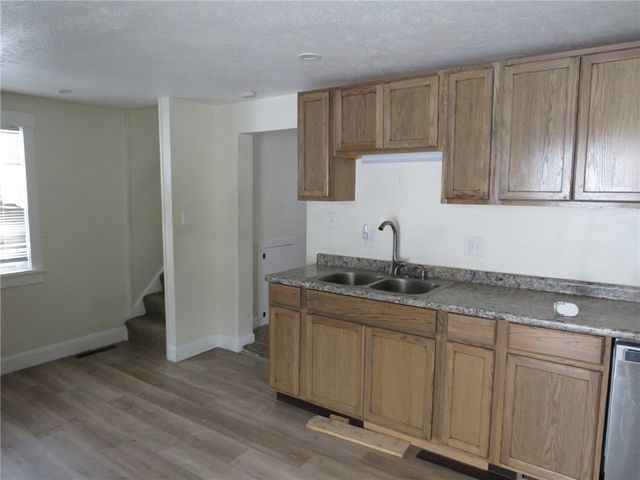 306 N 2nd St, West Newton, PA 15089