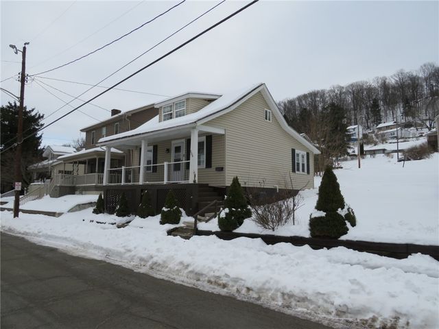 306 N 2nd St, West Newton, PA 15089
