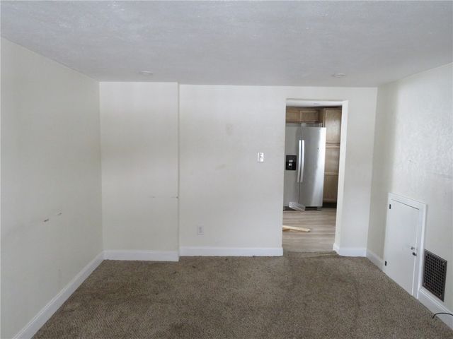 306 N 2nd St, West Newton, PA 15089