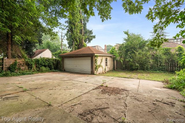 18642 Lancashire Street, Detroit, MI 48223