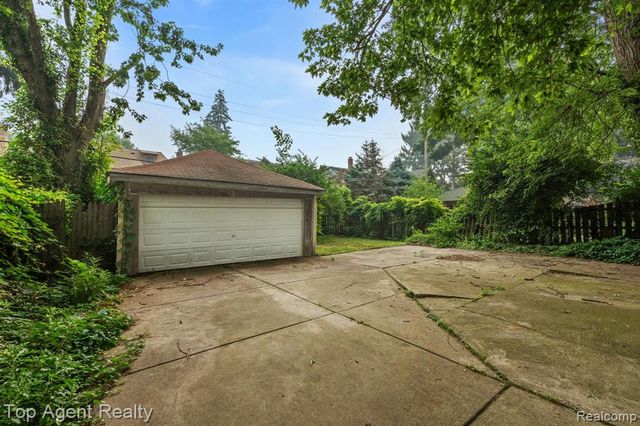 18642 Lancashire Street, Detroit, MI 48223