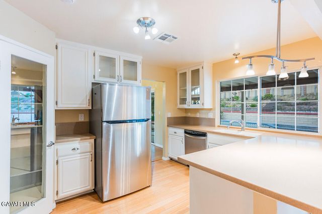 23132 Posada Drive, Santa Clarita, CA 91354