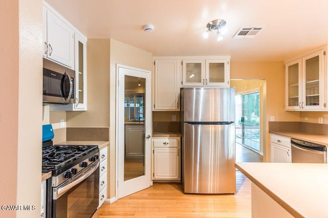 23132 Posada Drive, Santa Clarita, CA 91354