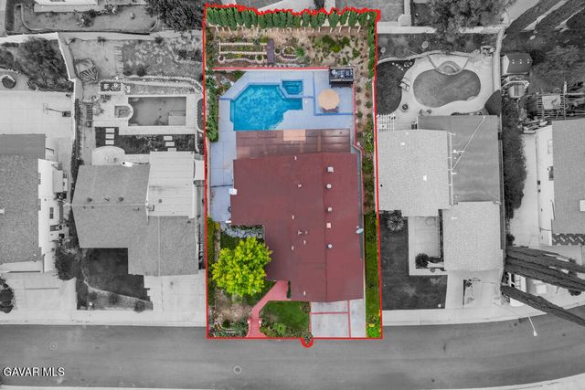 23132 Posada Drive, Santa Clarita, CA 91354