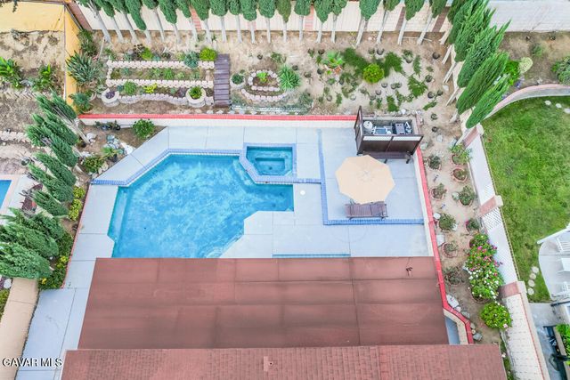 23132 Posada Drive, Santa Clarita, CA 91354