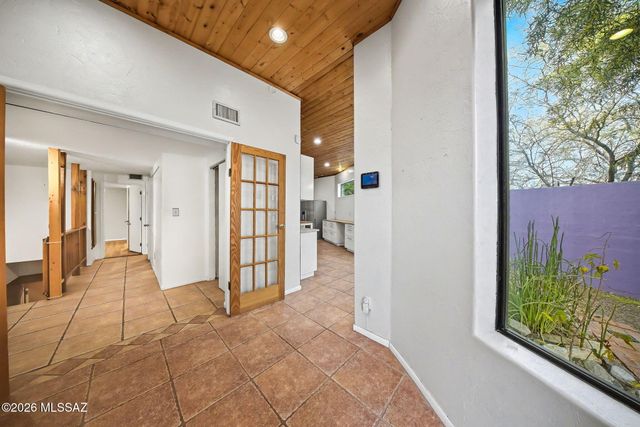 3443 N Tucson Boulevard, Tucson, AZ 85716