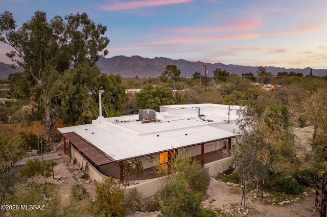 3443 N Tucson Boulevard, Tucson, AZ 85716