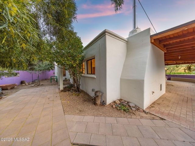 3443 N Tucson Boulevard, Tucson, AZ 85716