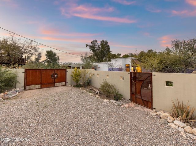 3443 N Tucson Boulevard, Tucson, AZ 85716