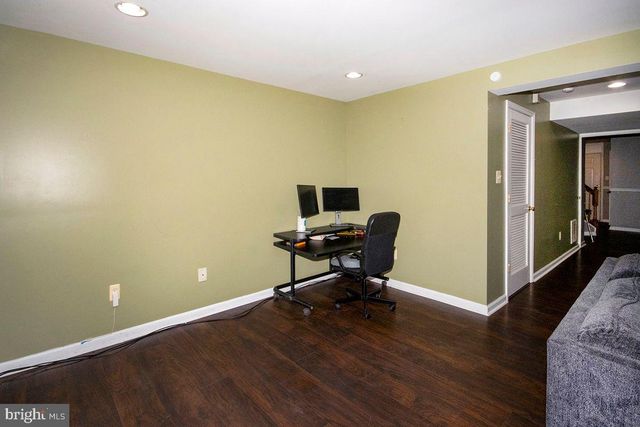 100 COLTS NECK DR, Sicklerville, NJ 08081